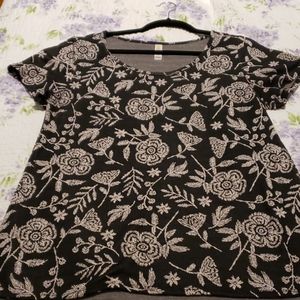 Lularoe Classic T like new